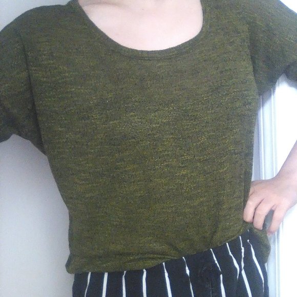 Forever 21 Lime Batwing loose knit top - Picture 8 of 8